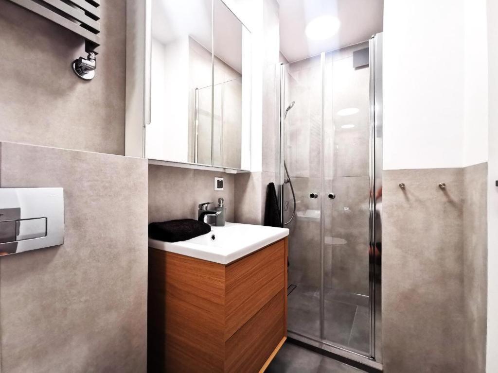 Wroc'Love Haukego Bosaka Check-In 24H Wroclaw Luaran gambar